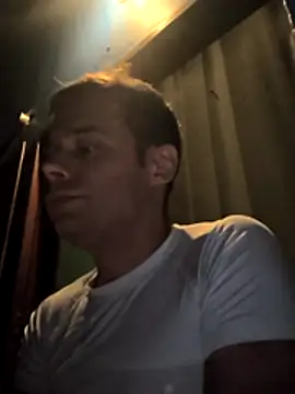 Snapshot of fox_2023 chatting on January 13, 2026, 3:21 am fox 2023 online show from January 13, 2026, 3:21 am