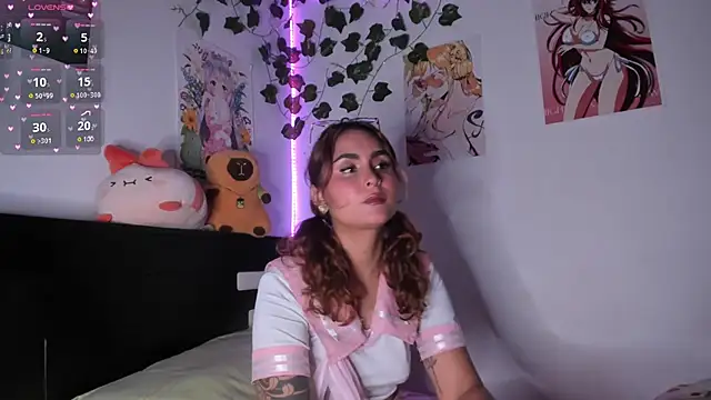 Snapshot of Violette-Ramirez01 chatting on December 12, 2024, 11:03 pm Violette-Ramirez01 online show from December 12, 2024, 11:03 pm