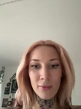 Snapshot of Stella-Kink chatting on December 23, 2025, 10:14 am Stella-Kink online show from December 23, 2025, 10:14 am