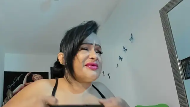 seleneh online show from April 12, 2026, 7:39 pm