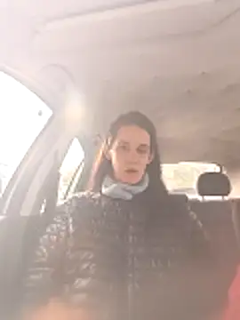 Snapshot of LauraBaby chatting on April 9, 2026, 9:04 am LauraBaby online show from April 9, 2026, 9:04 am