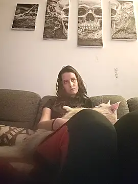 Snapshot of LauraBaby chatting on April 11, 2026, 6:44 pm LauraBaby online show from April 11, 2026, 6:44 pm