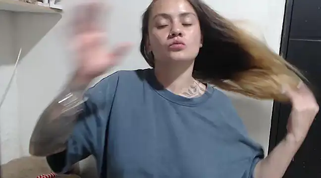 mia sepulveda  online show from January 31, 2025, 11:13 pm