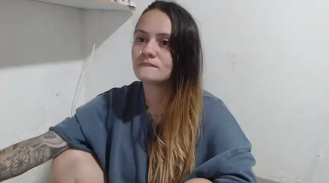 mia sepulveda  online show from February 13, 2025, 8:13 pm