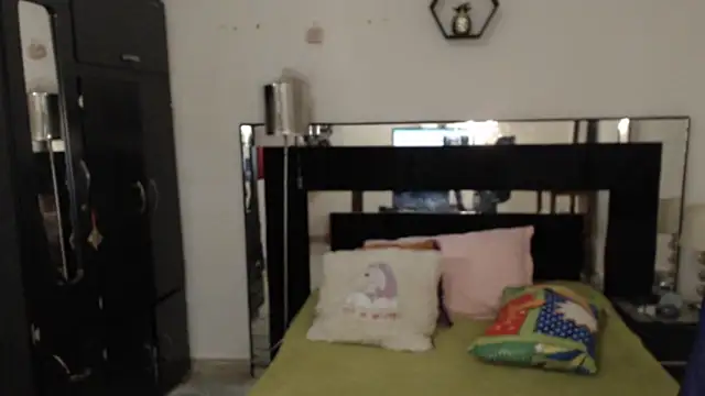 CATRINA-83 online show from February 9, 2026, 3:32 pm