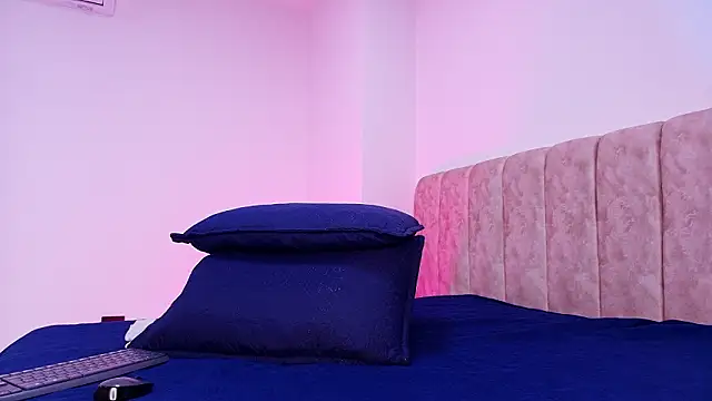 arl chloee online show from February 21, 2026, 3:08 am