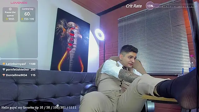 Snapshot of Nicolas_Fellener chatting on December 22, 2024, 8:38 am Nicolas Fellener online show from December 22, 2024, 8:38 am