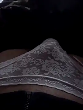 Snapshot of Monzizi9x chatting on January 6, 2026, 2:59 am Monzizi9x online show from January 6, 2026, 2:59 am