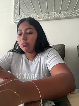 emmyjhonson07 online show from January 5, 2026, 6:55 pm