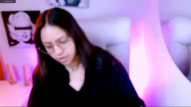 SamanthaRoldaan online show from March 11, 2026, 2:33 pm