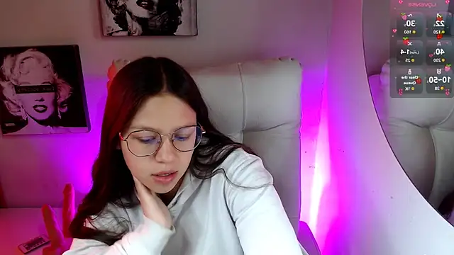 Snapshot of SamanthaRoldaan chatting on February 4, 2026, 2:34 pm SamanthaRoldaan online show from February 4, 2026, 2:34 pm