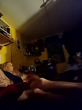 AutumnLights420 online show from January 10, 2026, 7:47 am