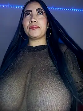 Snapshot of dayanna_86 chatting on March 19, 2025, 8:43 pm dayanna 86 online show from March 19, 2025, 8:43 pm