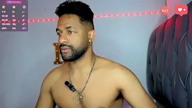 Snapshot of bbcblackhot34 chatting on January 18, 2026, 1:36 pm bbcblackhot34 online show from January 18, 2026, 1:36 pm