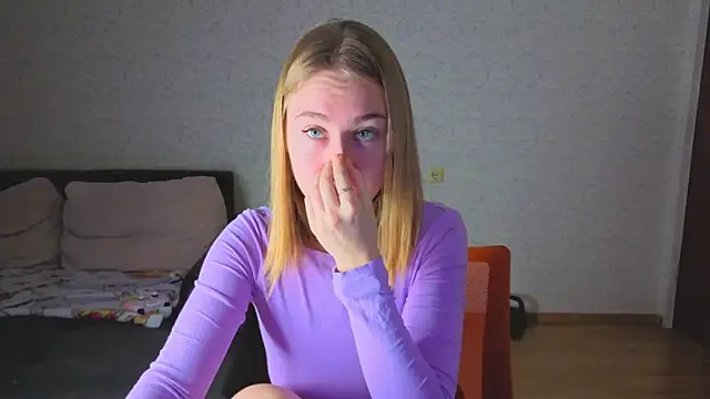 natali2550 online show from December 22, 2025, 7:41 am