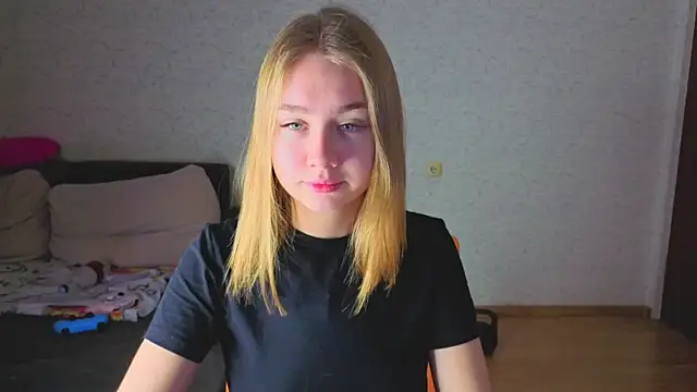 natali2550 online show from December 23, 2025, 7:07 am