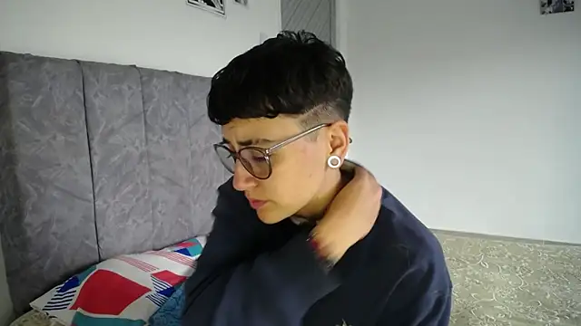 Snapshot of linda_33 chatting on February 19, 2026, 5:43 pm linda 33 online show from February 19, 2026, 5:43 pm