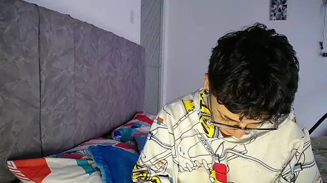 Snapshot of linda_33 chatting on February 17, 2026, 3:53 pm linda 33 online show from February 17, 2026, 3:53 pm