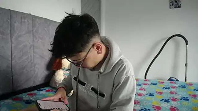 Snapshot of linda_33 chatting on March 19, 2026, 3:12 pm linda 33 online show from March 19, 2026, 3:12 pm