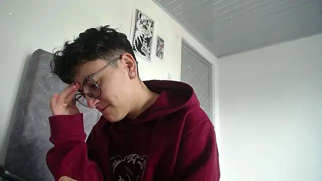 Snapshot of linda_33 chatting on March 30, 2026, 5:25 pm linda 33 online show from March 30, 2026, 5:25 pm