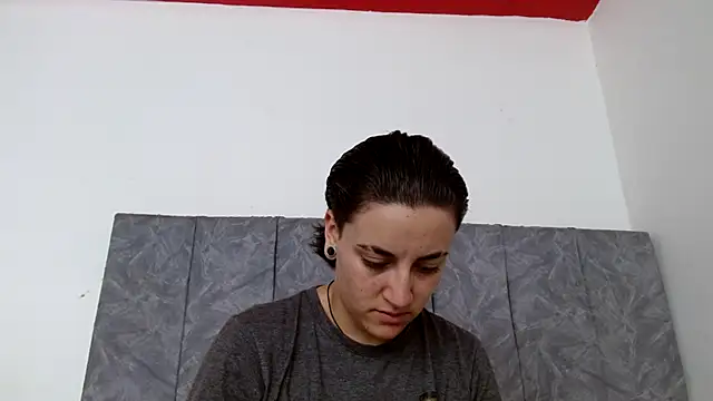 linda 33 online show from November 10, 2025, 1:16 pm