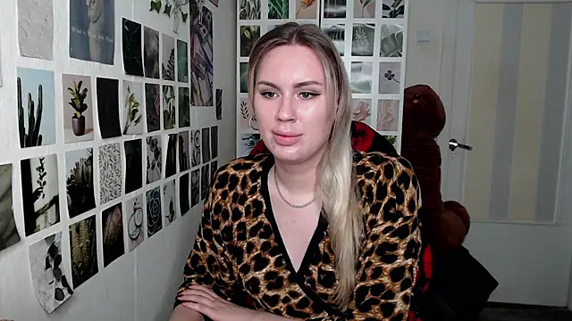 CapriScorpion online show from September 11, 2025, 12:38 pm