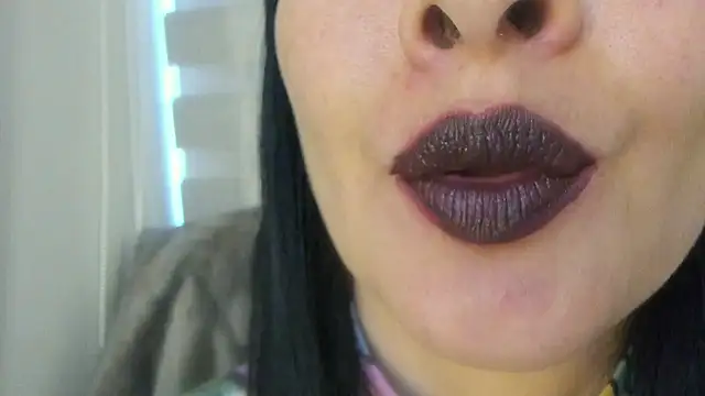 queen fetish online show from July 19, 2026, 9:55 pm