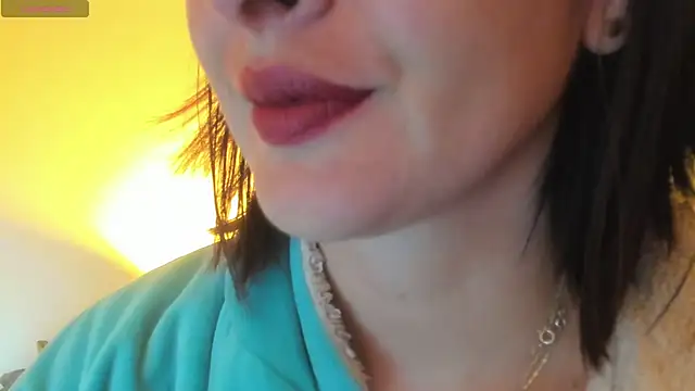 queen fetish online show from November 28, 2025, 1:22 pm