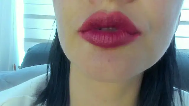 queen fetish online show from July 22, 2026, 7:49 pm