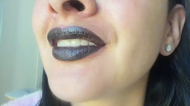 queen fetish online show from July 23, 2026, 10:34 am