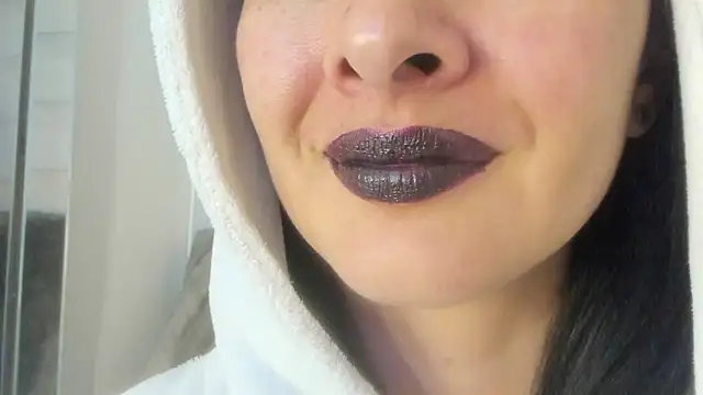 queen fetish online show from July 15, 2026, 10:17 pm