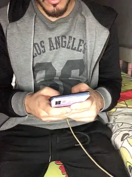 Snapshot of Arabian-B chatting on February 1, 2025, 2:13 pm Arabian-B online show from February 1, 2025, 2:13 pm