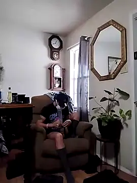 prettyboi6992 online show from February 10, 2025, 4:58 pm