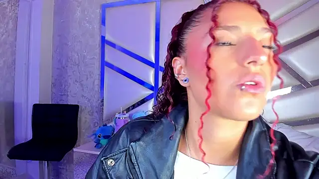 Miia002 online show from October 29, 2025, 4:33 am