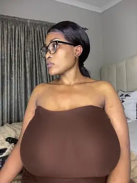 Bustygoddess32 online show from February 22, 2026, 9:27 pm