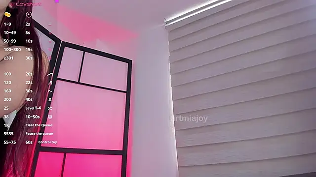 artmiaa online show from April 14, 2026, 12:43 pm