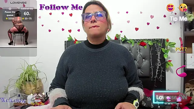 hazel 34 online show from November 1, 2025, 8:41 am