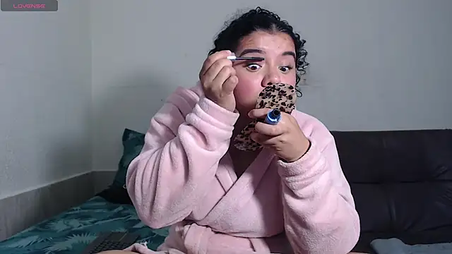 agata 22 online show from November 25, 2025, 11:48 pm