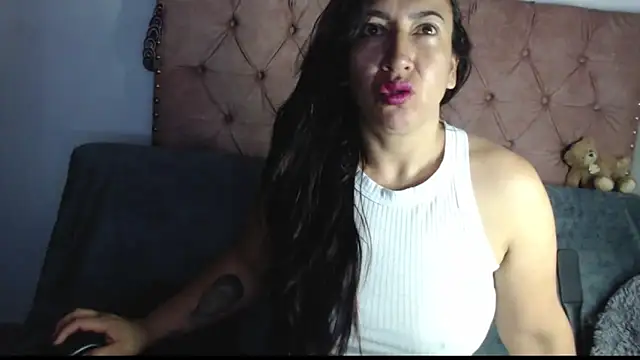 missbella1 online show from February 15, 2026, 1:21 pm