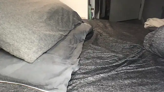 Snapshot of Thomas_lovetolicku chatting on February 3, 2026, 2:53 am Thomas lovetolicku online show from February 3, 2026, 2:53 am