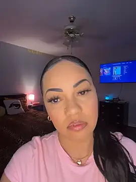 DestineeJayde online show from March 18, 2026, 4:15 am