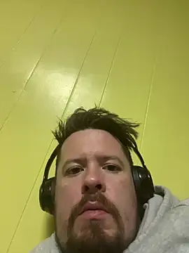 Snapshot of husband4555 chatting on March 29, 2026, 2:02 am husband4555 online show from March 29, 2026, 2:02 am