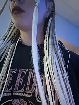 RollingGirls online show from March 29, 2026, 1:02 pm