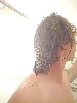 cdressupdiva online show from April 16, 2026, 12:44 am