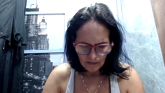 Nastylatinaxxx online show from April 15, 2026, 2:54 pm