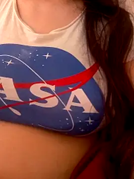 Snapshot of Zanoba-16 chatting on April 1, 2026, 1:41 pm Zanoba-16 online show from April 1, 2026, 1:41 pm