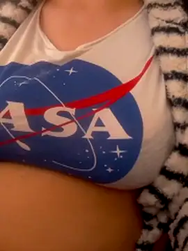 Snapshot of Zanoba-16 chatting on March 9, 2026, 1:47 pm Zanoba-16 online show from March 9, 2026, 1:47 pm