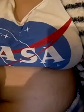 Snapshot of Zanoba-16 chatting on March 8, 2026, 1:11 am Zanoba-16 online show from March 8, 2026, 1:11 am