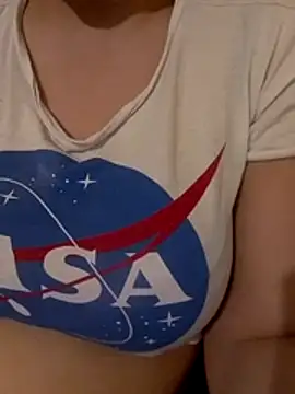 Snapshot of Zanoba-16 chatting on March 3, 2026, 1:07 pm Zanoba-16 online show from March 3, 2026, 1:07 pm