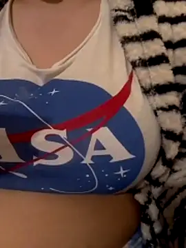 Snapshot of Zanoba-16 chatting on March 6, 2026, 12:55 pm Zanoba-16 online show from March 6, 2026, 12:55 pm